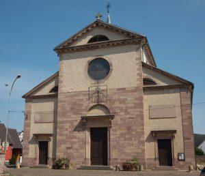 Sainte-Croix-en-Plaine-porte-église